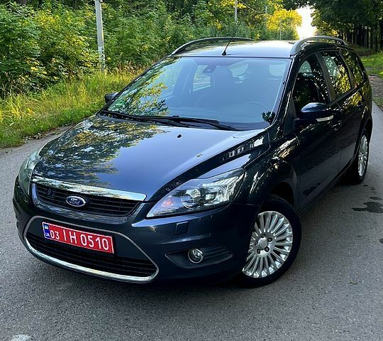 Сірий Форд Фокус, об'ємом двигуна 1.8 л та пробігом 218 тис. км за 6500 $, фото 1 на Automoto.ua