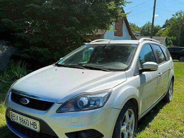 Сірий Форд Фокус, об'ємом двигуна 2 л та пробігом 296 тис. км за 4700 $, фото 1 на Automoto.ua