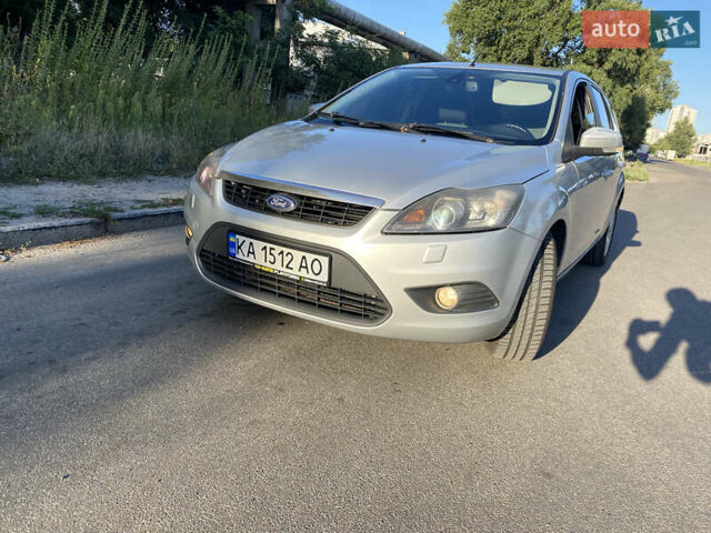 Серый Форд Фокус, объемом двигателя 1.6 л и пробегом 243 тыс. км за 4999 $, фото 1 на Automoto.ua