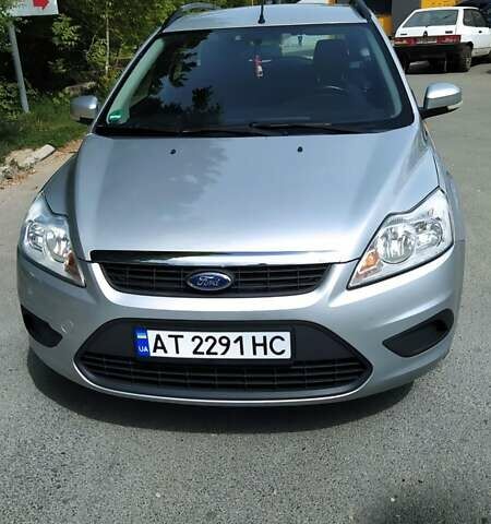 Сірий Форд Фокус, об'ємом двигуна 1.6 л та пробігом 221 тис. км за 5000 $, фото 1 на Automoto.ua
