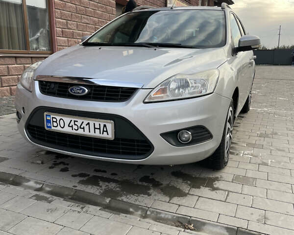 Сірий Форд Фокус, об'ємом двигуна 1.8 л та пробігом 221 тис. км за 4300 $, фото 1 на Automoto.ua