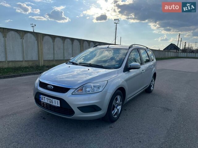 Сірий Форд Фокус, об'ємом двигуна 1.6 л та пробігом 232 тис. км за 5400 $, фото 1 на Automoto.ua