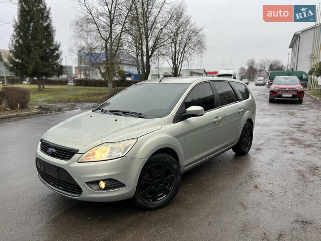 Серый Форд Фокус, объемом двигателя 1.6 л и пробегом 308 тыс. км за 4199 $, фото 1 на Automoto.ua