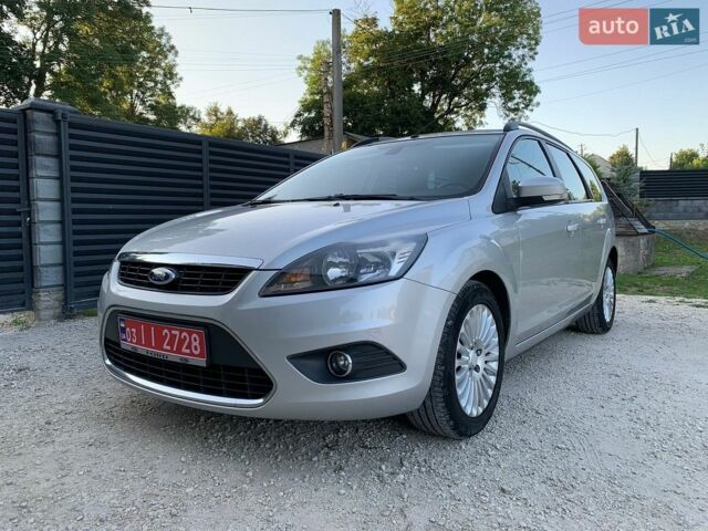 Сірий Форд Фокус, об'ємом двигуна 1.6 л та пробігом 215 тис. км за 5600 $, фото 1 на Automoto.ua