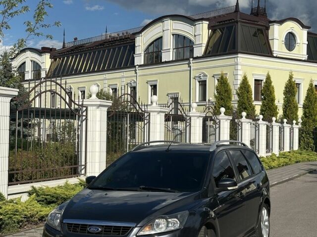 Серый Форд Фокус, объемом двигателя 1.6 л и пробегом 300 тыс. км за 5716 $, фото 1 на Automoto.ua
