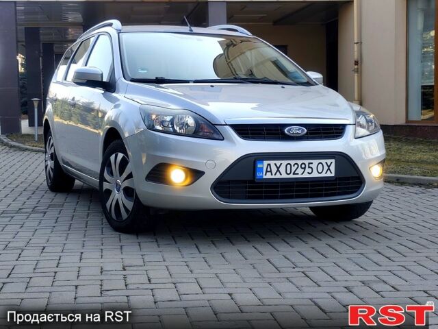 Сірий Форд Фокус, об'ємом двигуна 1.6 л та пробігом 181 тис. км за 5500 $, фото 1 на Automoto.ua