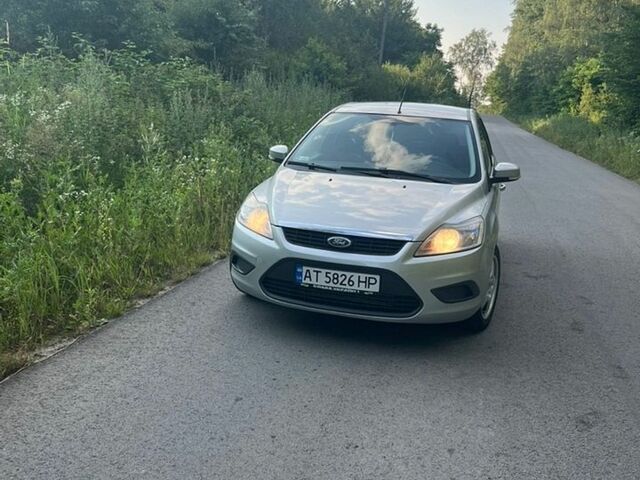 Сірий Форд Фокус, об'ємом двигуна 1.6 л та пробігом 384 тис. км за 4200 $, фото 1 на Automoto.ua