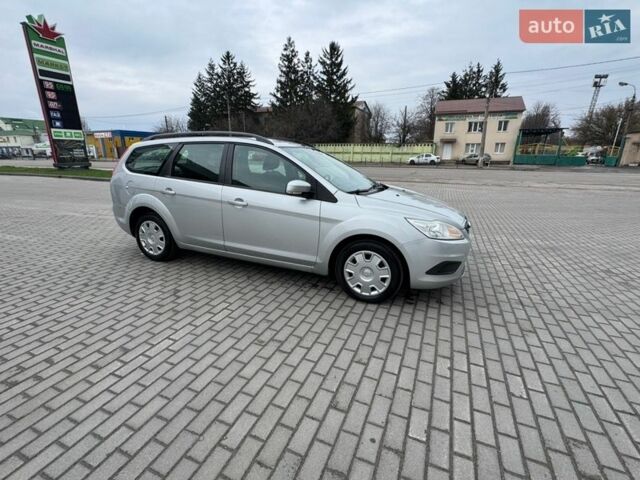 Сірий Форд Фокус, об'ємом двигуна 1.6 л та пробігом 224 тис. км за 6500 $, фото 1 на Automoto.ua