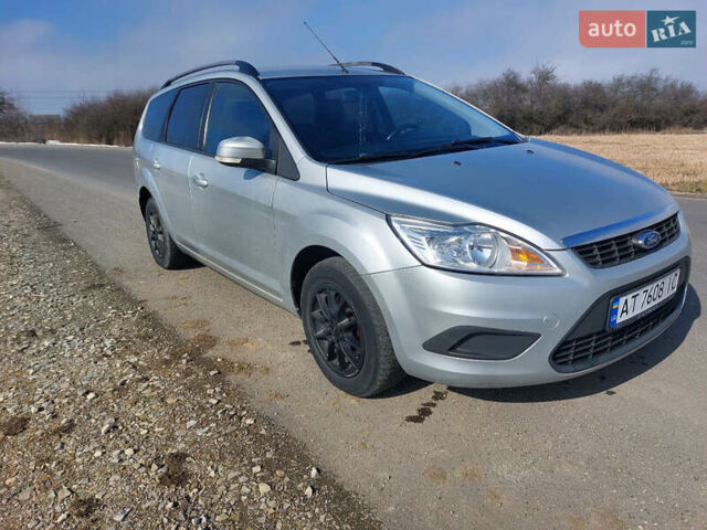 Сірий Форд Фокус, об'ємом двигуна 1.6 л та пробігом 304 тис. км за 5200 $, фото 1 на Automoto.ua