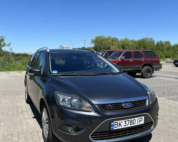 Сірий Форд Фокус, об'ємом двигуна 1.8 л та пробігом 244 тис. км за 6500 $, фото 1 на Automoto.ua