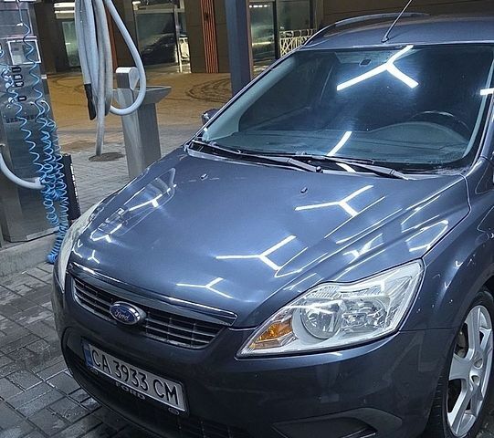 Сірий Форд Фокус, об'ємом двигуна 1.6 л та пробігом 271 тис. км за 5390 $, фото 1 на Automoto.ua