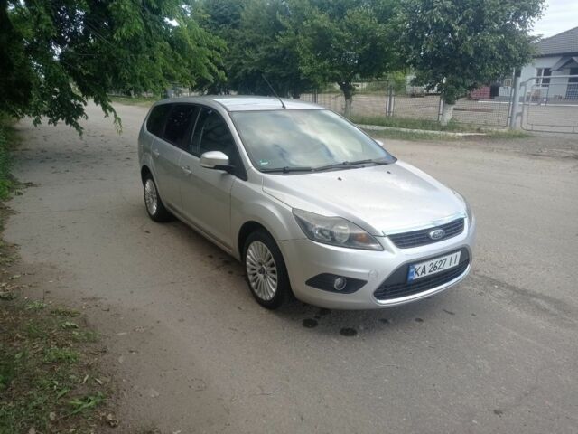 Серый Форд Фокус, объемом двигателя 1.6 л и пробегом 240 тыс. км за 5500 $, фото 1 на Automoto.ua