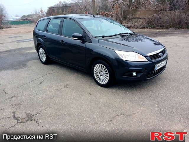 Серый Форд Фокус, объемом двигателя 1.6 л и пробегом 226 тыс. км за 5500 $, фото 1 на Automoto.ua