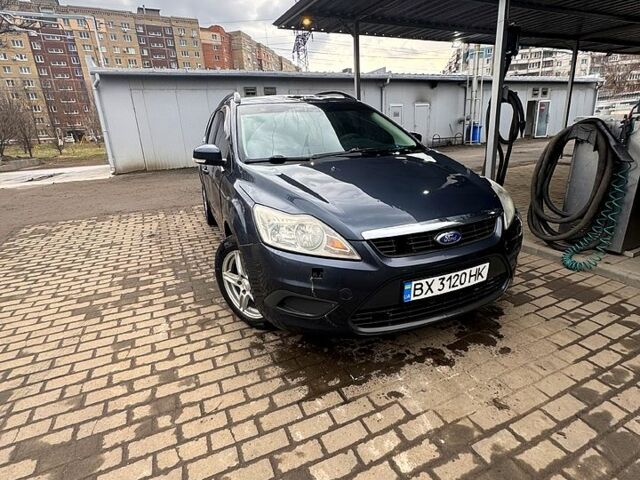 Серый Форд Фокус, объемом двигателя 1.8 л и пробегом 180 тыс. км за 2700 $, фото 1 на Automoto.ua