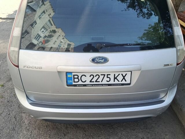 Сірий Форд Фокус, об'ємом двигуна 1.56 л та пробігом 251 тис. км за 5250 $, фото 1 на Automoto.ua
