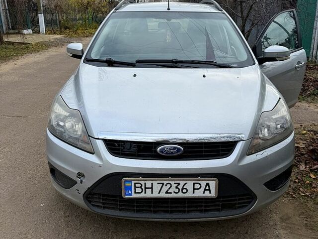 Серый Форд Фокус, объемом двигателя 1.8 л и пробегом 29000 тыс. км за 4000 $, фото 1 на Automoto.ua