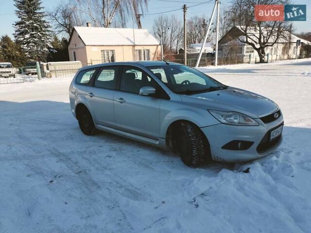 Серый Форд Фокус, объемом двигателя 1.6 л и пробегом 466 тыс. км за 3000 $, фото 1 на Automoto.ua