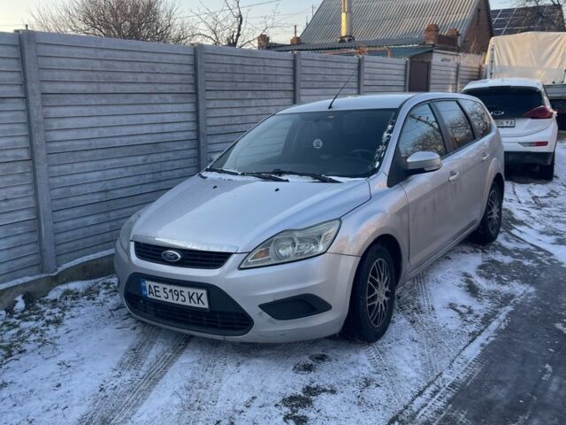 Серый Форд Фокус, объемом двигателя 1.6 л и пробегом 430 тыс. км за 3700 $, фото 1 на Automoto.ua