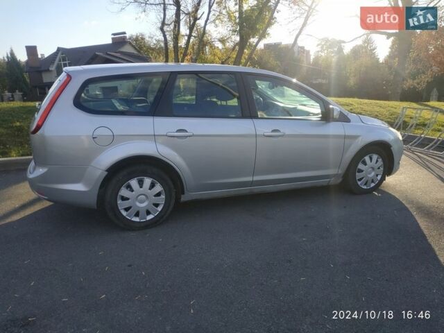 Серый Форд Фокус, объемом двигателя 1.6 л и пробегом 247 тыс. км за 4477 $, фото 1 на Automoto.ua