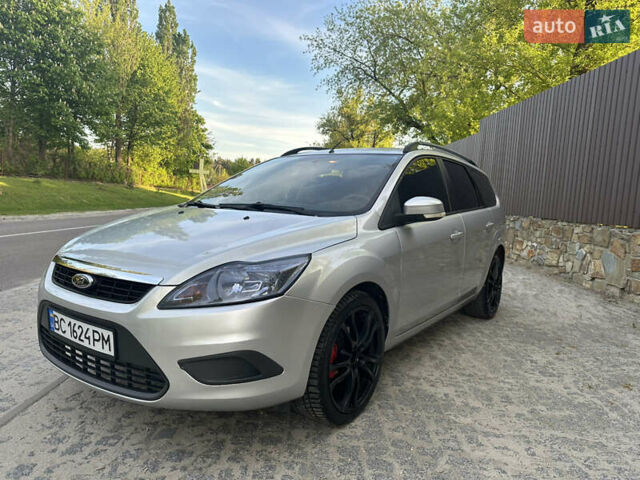 Серый Форд Фокус, объемом двигателя 1.6 л и пробегом 211 тыс. км за 4700 $, фото 1 на Automoto.ua