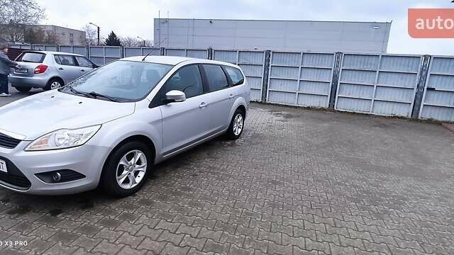 Сірий Форд Фокус, об'ємом двигуна 1.56 л та пробігом 197 тис. км за 6300 $, фото 1 на Automoto.ua