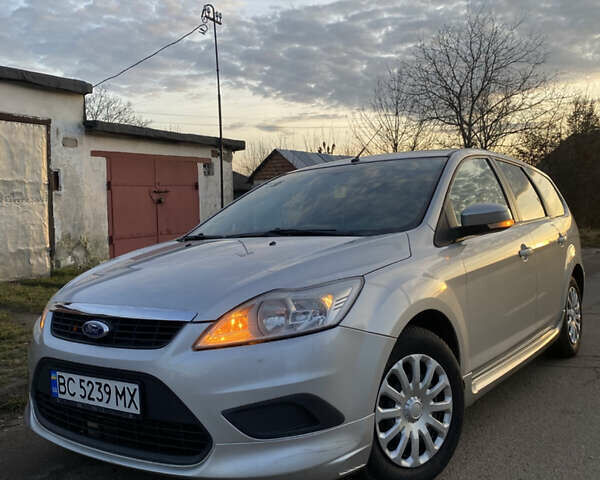 Серый Форд Фокус, объемом двигателя 1.56 л и пробегом 350 тыс. км за 4800 $, фото 1 на Automoto.ua