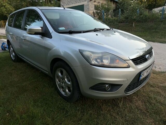 Сірий Форд Фокус, об'ємом двигуна 2 л та пробігом 305 тис. км за 5042 $, фото 1 на Automoto.ua