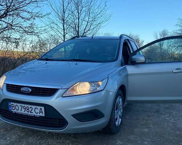 Серый Форд Фокус, объемом двигателя 1.6 л и пробегом 252 тыс. км за 5550 $, фото 1 на Automoto.ua