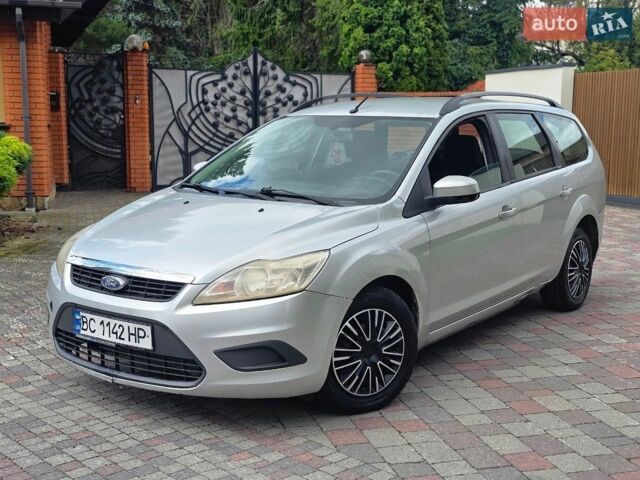Сірий Форд Фокус, об'ємом двигуна 1.6 л та пробігом 253 тис. км за 3000 $, фото 1 на Automoto.ua