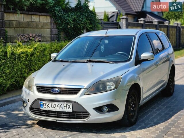 Сірий Форд Фокус, об'ємом двигуна 1.75 л та пробігом 345 тис. км за 3150 $, фото 1 на Automoto.ua