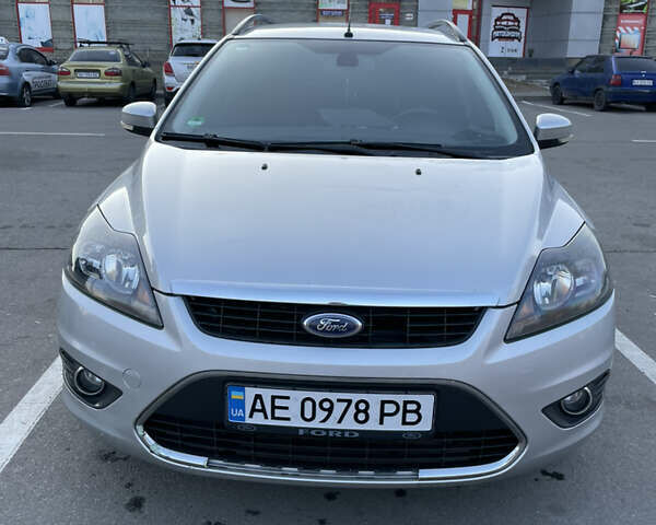 Сірий Форд Фокус, об'ємом двигуна 1.6 л та пробігом 278 тис. км за 8200 $, фото 1 на Automoto.ua