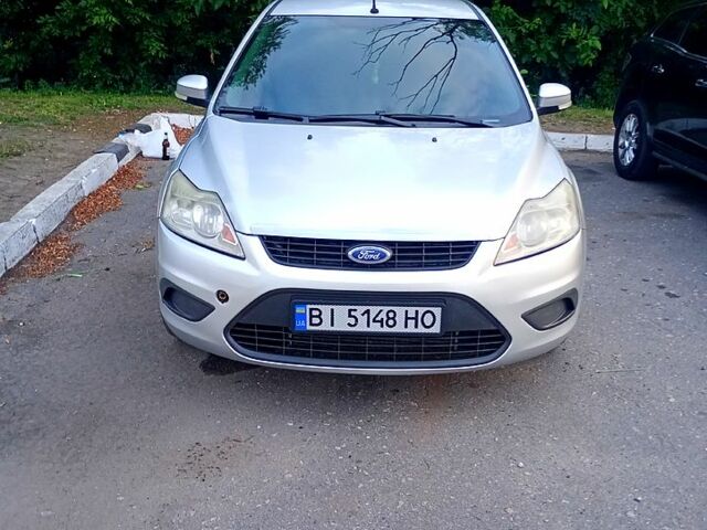 Сірий Форд Фокус, об'ємом двигуна 1.6 л та пробігом 350 тис. км за 4800 $, фото 1 на Automoto.ua