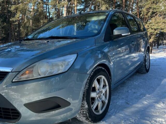 Серый Форд Фокус, объемом двигателя 1.6 л и пробегом 238 тыс. км за 5500 $, фото 1 на Automoto.ua