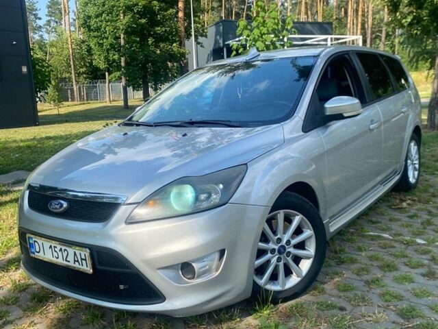 Серый Форд Фокус, объемом двигателя 1.6 л и пробегом 255 тыс. км за 5300 $, фото 1 на Automoto.ua