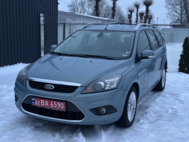 Серый Форд Фокус, объемом двигателя 1.6 л и пробегом 231 тыс. км за 5800 $, фото 1 на Automoto.ua