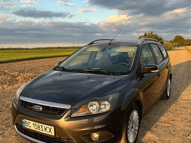 Сірий Форд Фокус, об'ємом двигуна 1.6 л та пробігом 254 тис. км за 5400 $, фото 1 на Automoto.ua