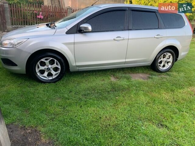 Серый Форд Фокус, объемом двигателя 1.6 л и пробегом 217 тыс. км за 5000 $, фото 1 на Automoto.ua