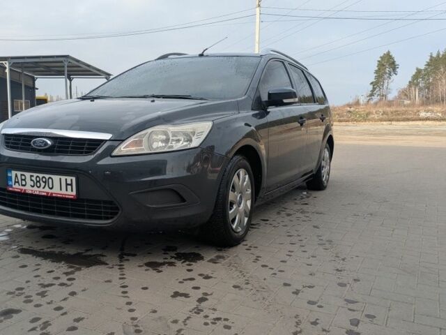 Серый Форд Фокус, объемом двигателя 1.6 л и пробегом 315 тыс. км за 5200 $, фото 1 на Automoto.ua