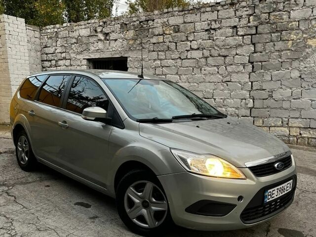 Сірий Форд Фокус, об'ємом двигуна 1.56 л та пробігом 300 тис. км за 4999 $, фото 1 на Automoto.ua