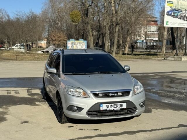 Сірий Форд Фокус, об'ємом двигуна 2 л та пробігом 241 тис. км за 5300 $, фото 1 на Automoto.ua