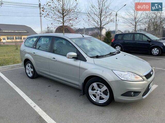 Серый Форд Фокус, объемом двигателя 2 л и пробегом 315 тыс. км за 6700 $, фото 1 на Automoto.ua