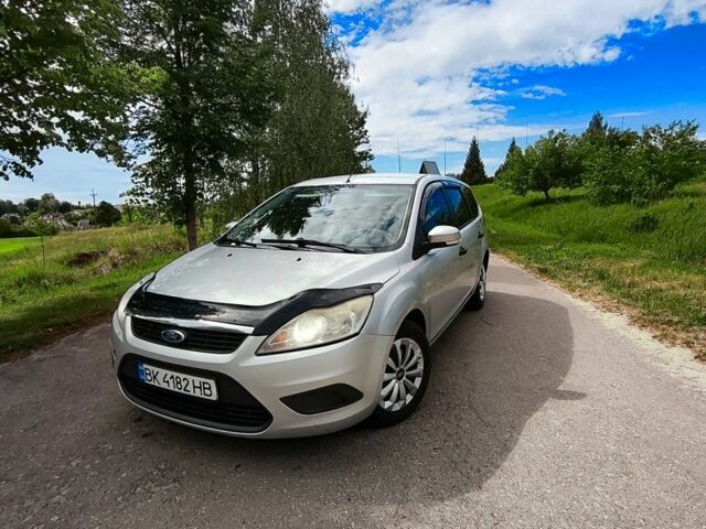 Сірий Форд Фокус, об'ємом двигуна 0 л та пробігом 398 тис. км за 4050 $, фото 1 на Automoto.ua