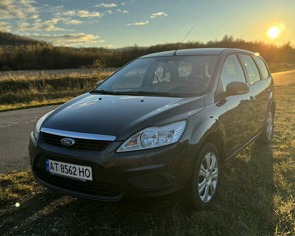 Серый Форд Фокус, объемом двигателя 1.6 л и пробегом 173 тыс. км за 5300 $, фото 1 на Automoto.ua