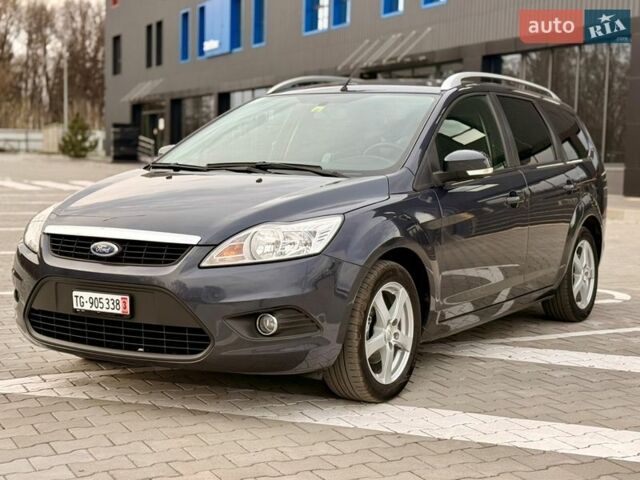 Сірий Форд Фокус, об'ємом двигуна 1.6 л та пробігом 175 тис. км за 6499 $, фото 1 на Automoto.ua