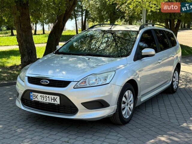 Сірий Форд Фокус, об'ємом двигуна 1.56 л та пробігом 270 тис. км за 4799 $, фото 1 на Automoto.ua