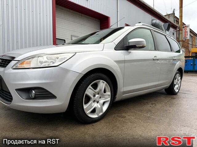 Серый Форд Фокус, объемом двигателя 1.6 л и пробегом 179 тыс. км за 5800 $, фото 1 на Automoto.ua