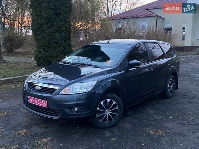 Серый Форд Фокус, объемом двигателя 1.6 л и пробегом 190 тыс. км за 5350 $, фото 1 на Automoto.ua