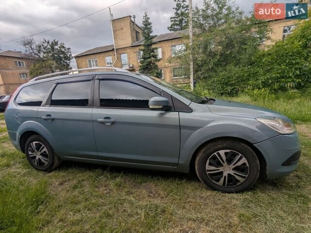 Серый Форд Фокус, объемом двигателя 1.6 л и пробегом 238 тыс. км за 4800 $, фото 1 на Automoto.ua