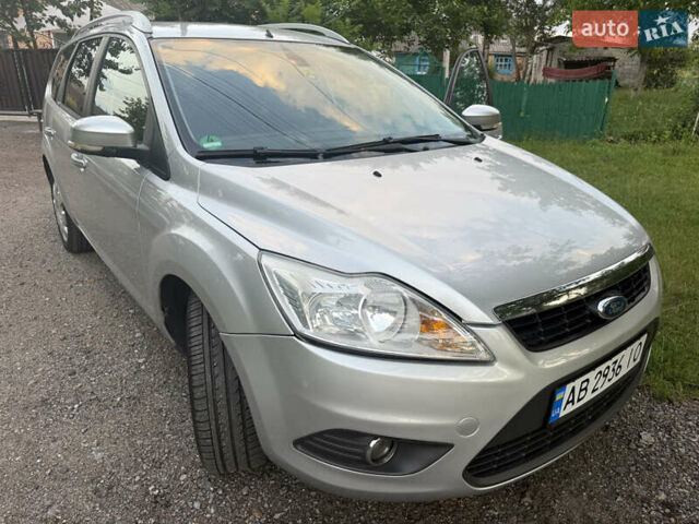 Форд Фокус 2009 у Бердичеве на Automoto.ua Сірий Форд Фокус, об'ємом двигуна 1.6 л та пробігом 260 тис. км за 5250 $, фото 1 на Automoto.ua