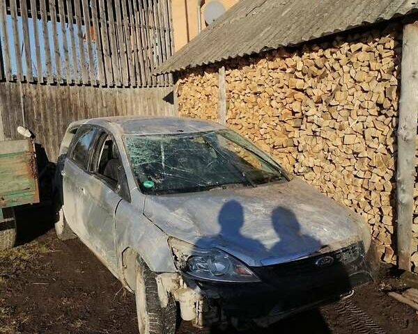 Серый Форд Фокус, объемом двигателя 1.6 л и пробегом 150 тыс. км за 2500 $, фото 1 на Automoto.ua